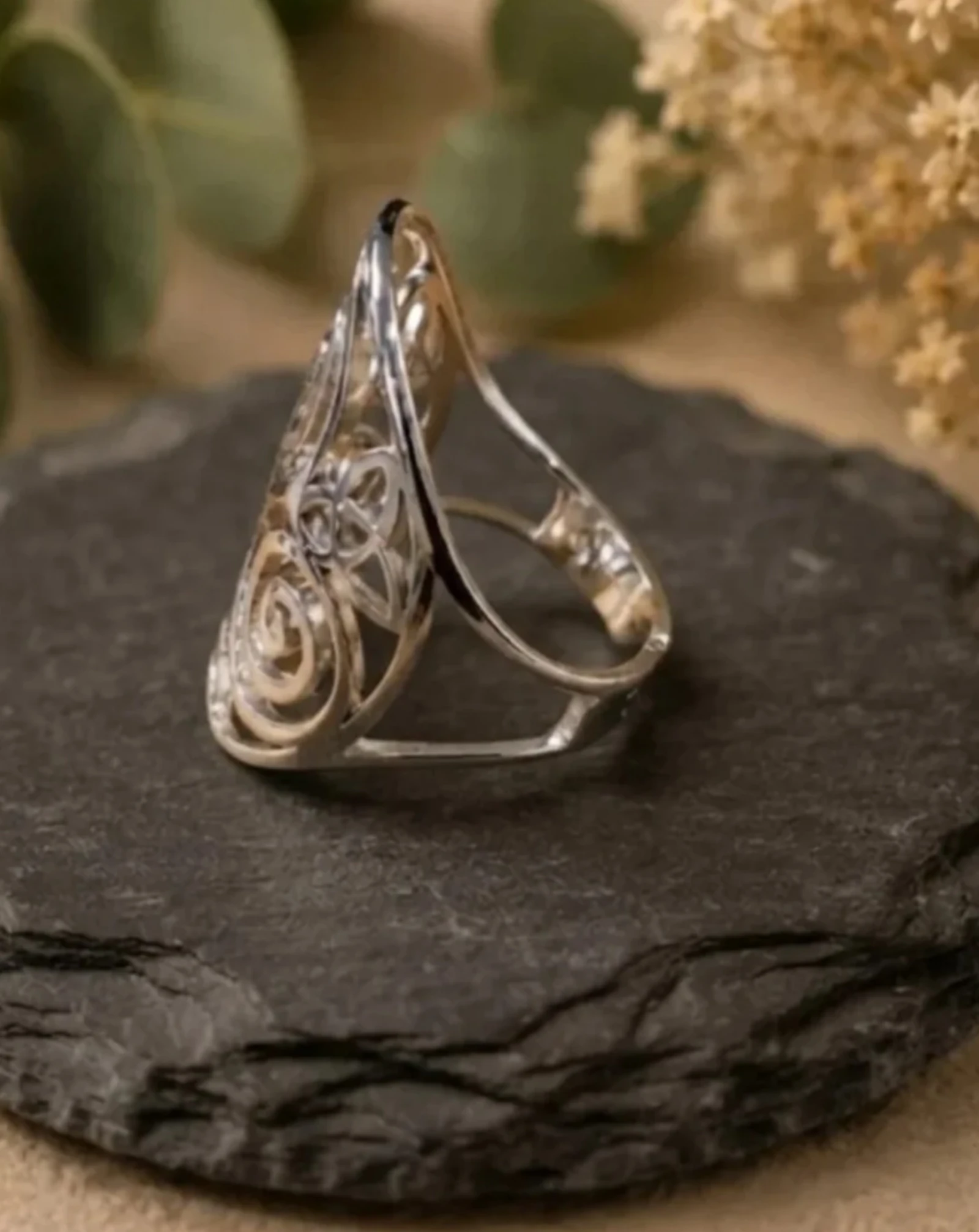 Anillo de acero Triskel celta – photo 2
